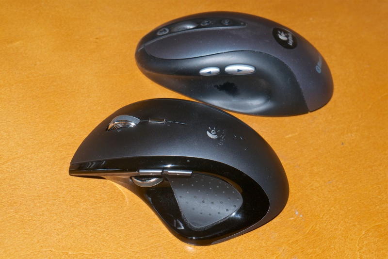 Photographs, Photographers & Photography Logitech MX Revolution Cordless Mouse